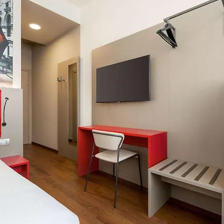 Amedia Milan, Trademark Collection By Wyndham Hotell 4*