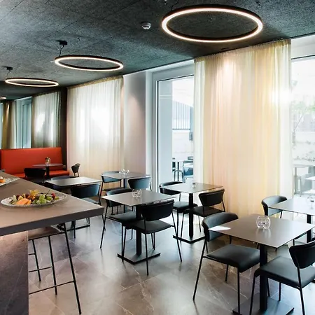 Amedia Milan, Trademark Collection By Wyndham 4*