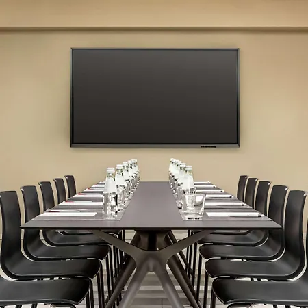 Amedia Milan, Trademark Collection By Wyndham Hotel 4*